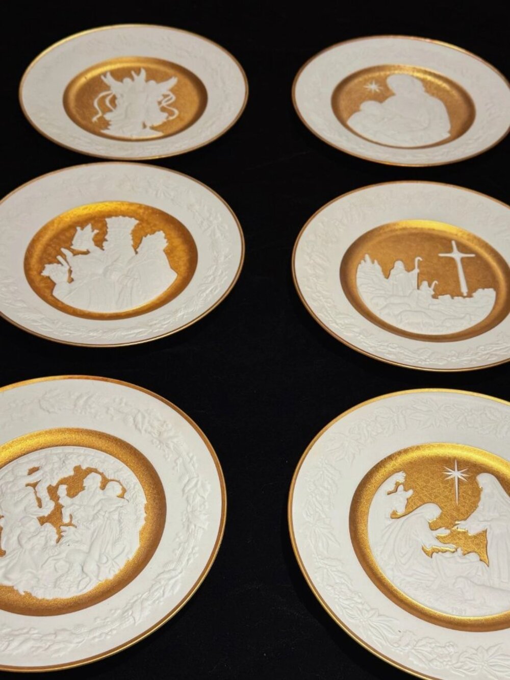 Franklin 10" Bisque Porcelain Christmas Plates – 6-Piece Set – 24K Vintage
